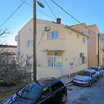 Apartments With A Parking Space Split - 19039