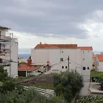 Apartments With A Parking Space Split - 19039